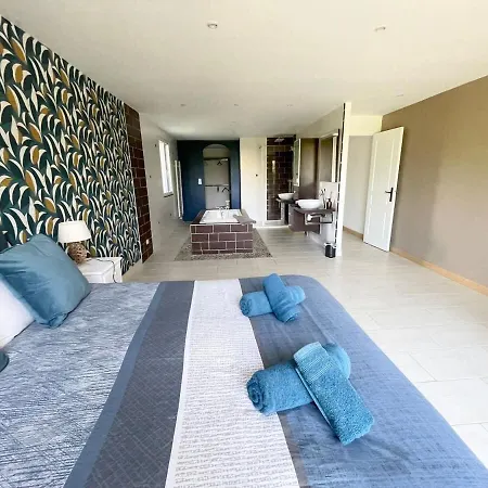 Le Havre Normand Piscine Intérieure Terrain De Pétanque Baby Foot, Ping Pong, Table De Poker, Billard, Terrasse Aménagée, Jardin, Proche Plages Du Débarquement Entre Caen Et Bayeux Moulins en Bessin