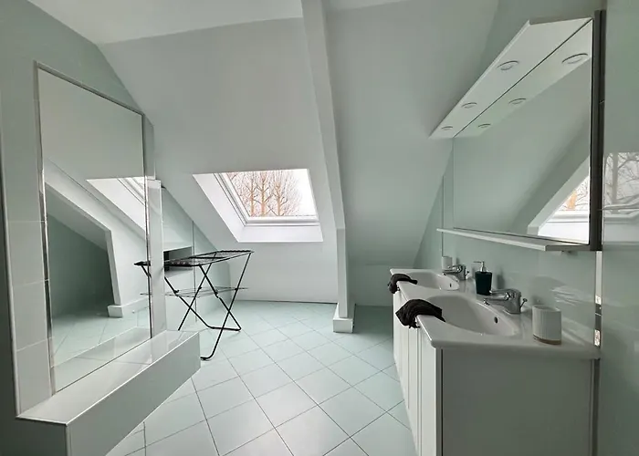 Villa Le Havre Normand Piscine Interieure Terrain De Petanque Baby Foot, Ping Pong, Table De Poker, Billard, Terrasse Amenagee, Jardin, Proche Plages Du Debarquement Entre Caen Et Bayeux *