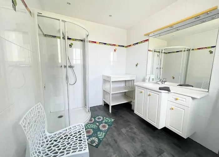 Le Havre Normand Piscine Interieure Terrain De Petanque Baby Foot, Ping Pong, Table De Poker, Billard, Terrasse Amenagee, Jardin, Proche Plages Du Debarquement Entre Caen Et Bayeux Vila Moulins en Bessin