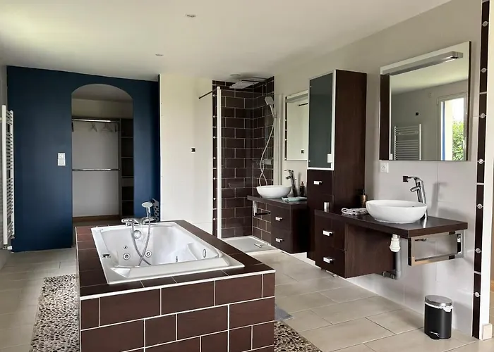 Le Havre Normand Piscine Interieure Terrain De Petanque Baby Foot, Ping Pong, Table De Poker, Billard, Terrasse Amenagee, Jardin, Proche Plages Du Debarquement Entre Caen Et Bayeux Vila Moulins en Bessin